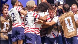 Bungkam Australia 2-0, AS Pastikan Satu Tempat di Babak 32 Besar