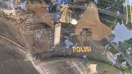 Mobil Polisi Ditembaki Pencuri Baterai Tower BTS di Lampung
