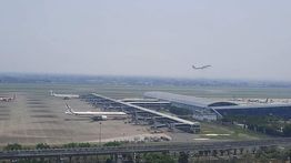 InJourney Pastikan Kebakaran TPA Jatiwaringin Tak Ganggu Operasional Penerbangan di Bandara Soetta
