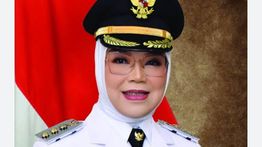 Bupati Sukoharjo Etik Suryani Kena OTT KPK