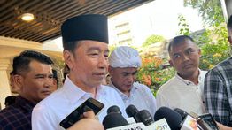 Bukan Lagi Presiden, Mengapa Jokowi Tetap Disambut Hangat di NTT?