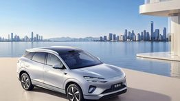 Industri Otomotif China Melaju Pesat, Ratusan Model Baru Diluncurkan dalam Hitungan Bulan