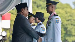Pesan Prabowo ke Pamong Praja Muda IPDN: Rakyat Tak Butuh Birokrasi Berbelit