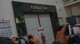KPK Amankan 21 Orang dalam OTT Bupati Pemalang Anom Widiyantoro
