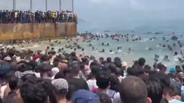 Ribuan Migran Maroko Nekat Berenang ke Spanyol, 9 Orang Dilaporkan Tewas
