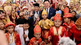 Prabowo Suguhkan Jamuan Makan Malam PM Thailand Anutin Penuh Budaya Nusantara