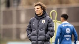 Diego Forlan Ditunjuk sebagai Pelatih Interim Timnas Uruguay