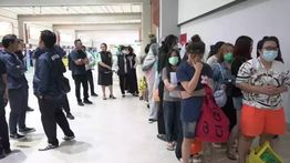 Imigrasi Deportasi 25 WN Vietnam yang Langgar Izin Tinggal