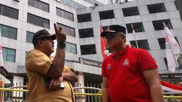 Rano Karno Tinjau Gedung Bapenda Pascakebakaran