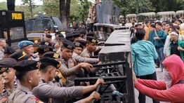 Cek Fakta: Komdigi Blokir Pemberitaan Aksi Demonstrasi Mahasiswa