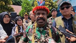 Sampaikan Ultimatum, Stafsus Menhan Lenis Kogoya Minta TPNPB-OPM Hentikan Kekerasan