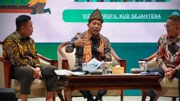Perkuat Hilirisasi Sawit, Menkop Minta Koperasi Kelola Pabrik CPO Mandiri