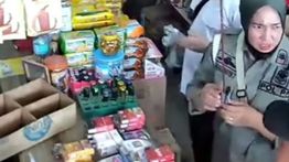 2 Oknum Satpol PP Aceh Utara Diduga Ambil Rokok Pedagang saat Razia