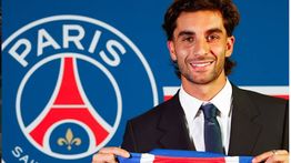 Ferran Torres Resmi Gabung Paris Saint-Germain