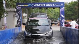 BYD M6 DM Sumbang 20 Persen SPK BYD di GIIAS 2026