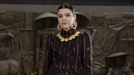 Harmoni Tradisi dan Modernitas: Merayakan Warisan Wastra Indonesia Lewat Koleksi Songket Terbaru