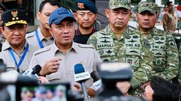 Pemerintah Sebut Bakal Tambah Alat Berat untuk Bantu Warga Buka Lahan Tanpa Membakar