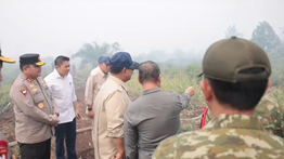Prabowo Turun Langsung ke Lokasi Karhutla Kubu Raya, Kawal Penanganan Agar Berjalan Cepat