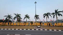 Kabut Asap Menyelimuti Pekanbaru, Bandara SSK II Tetap Layani Penerbangan