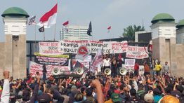 Terima Komitmen DPR, Massa AMPB Bubarkan Diri