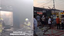 VIDEO: Kebakaran Hantam Ruko-ruko di Pasar Malabar