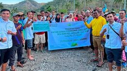 Pegadaian Peduli, Salurkan Bantuan Untuk Pembangunan Jembatan Raba Sa&rsquo;u Desa Mawu