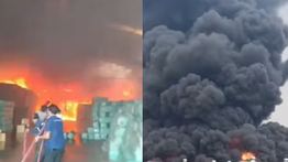 VIDEO: Pabrik Plastik Terbesar di Serang Kebakaran Hebat