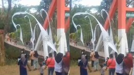 Jembatan di Pangandaran Ambruk Saat Dilalui Rombongan Bupati