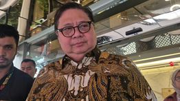 Airlangga Kasih Sinyal Insentif Kendaraan Listrik Berlaku September 2026