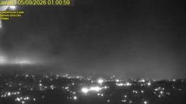 Gunung Anak Krakatau Erupsi, Lava Pijar dan Dentuman Terdengar