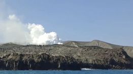 BMKG Pastikan Erupsi Anak Krakatau Tak Picu Anomali Gelombang di Selat Sunda