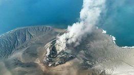 5 Wartawan Hilang Kontak saat Meliput Gunung Anak Krakatau