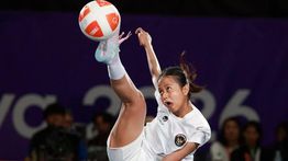 Sumaya Persembahkan Medali Perak Teqball Putri untuk Indonesia di Asian Games 2026