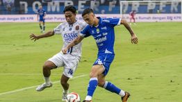 Eliano Reijnders Nilai Persib Bandung Kembali ke Jalur yang Benar