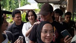 Demian Aditya-Sara Wijayanto Kompak Hadiri Sidang Cerai Perdana di PA Jaksel
