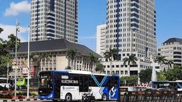 Transjakarta Alihkan Sejumlah Rute Akibat Aksi Demo