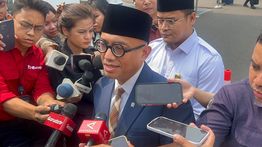Soal Muthawif Viral Ledek Jemaah Lansia, Wamenhaj Pertimbangkan Blacklist