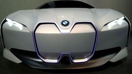 BMW Pangkas Biaya dan Andalkan AI untuk Bangkit, Siapkan Dua Model Baru