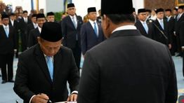Prabowo Lantik Muhammad Sarmuji sebagai Menteri Perindustrian