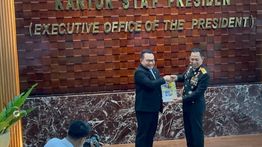 Dudung Lepas Jabatan KSP, Titip Pesan soal Independensi ke Listyo Sigit