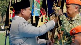 Prabowo Resmikan 204 Satuan Baru TNI dan Lantik Enam Pangdam