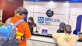 Layani Ratusan Transaksi Setiap Hari, BRILink Agen Nova Yulianti Dekatkan Akses Keuangan di Muara Enim