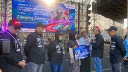 Dukung Pemulihan Ekonomi, Pertamina Bantu Perajin Tenun Desa Adat Sade Kembali Berkarya