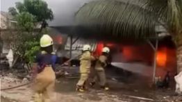 5 Rumah Warga di Kelapa Gading Terbakar Hebat