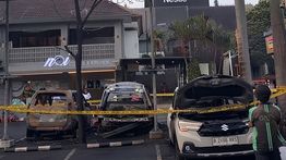 Bukan Mobil Listrik yang Terbakar di TIS Square