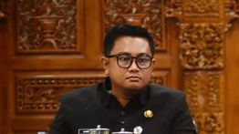 OTT Bupati Klaten, KPK Amankan 20 Orang dan Sita Rp1 Miliar