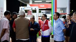 Dirut Pertamina Tinjau Distribusi BBM di Bali, Pastikan Percepatan Pemulihan Penyaluran Energi