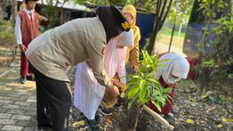 Polri Ajak Pelajar Peduli Pendidikan dan Lingkungan