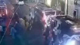 VIDEO: Ngeri! L300 Hantam 4 Wisatawan di Dieng Sampai Tewas