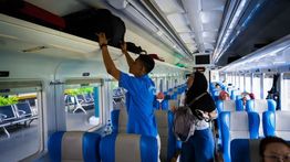 Ada Demo, KAI Pastikan Jadwal Kereta dari Gambir Normal